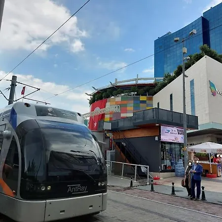 Merkezi Konumda Ev Апартаменты *