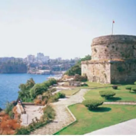 Merkezi Konumda Ev Antalya