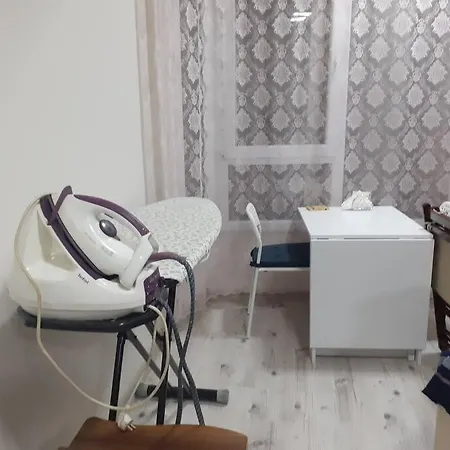 Merkezi Konumda Ev Apartament