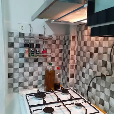 Merkezi Konumda Ev Apartament *